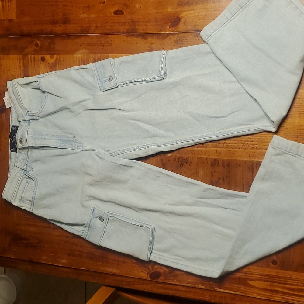 hollister Ultra high rise dad jean size 7R